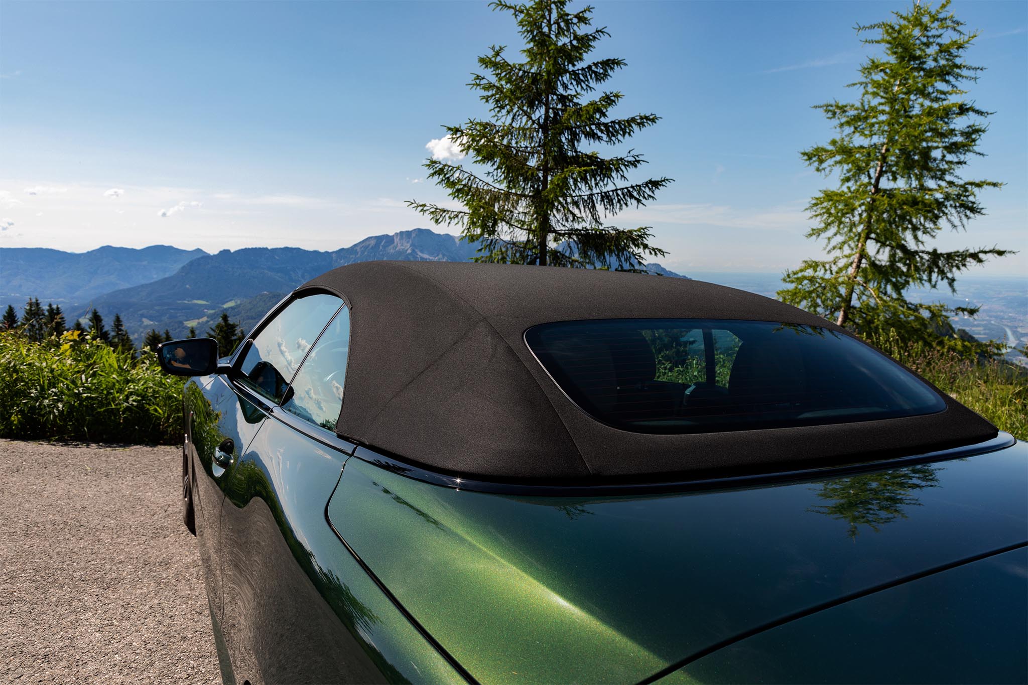 Elegant design for a Convertible roof