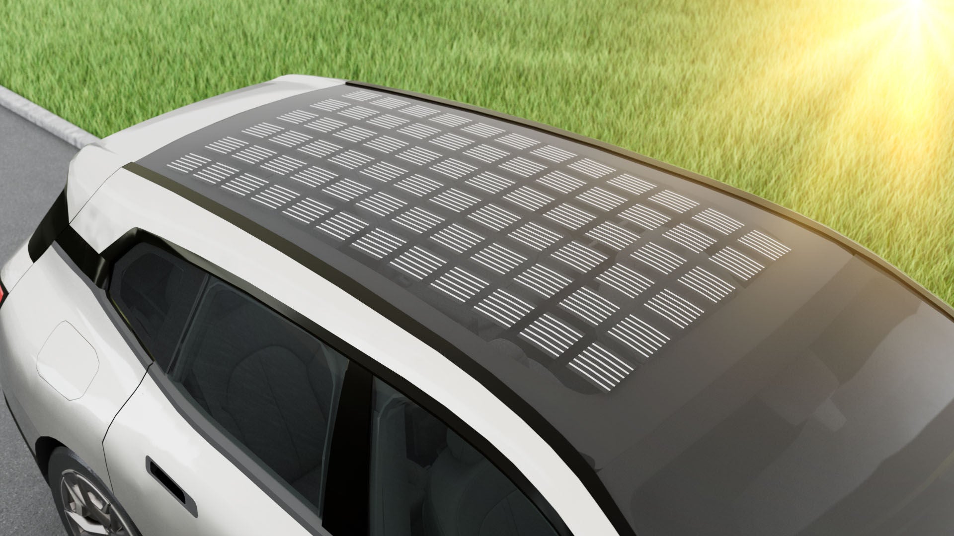 Integrated solar cells in the glass roof of the vehicle