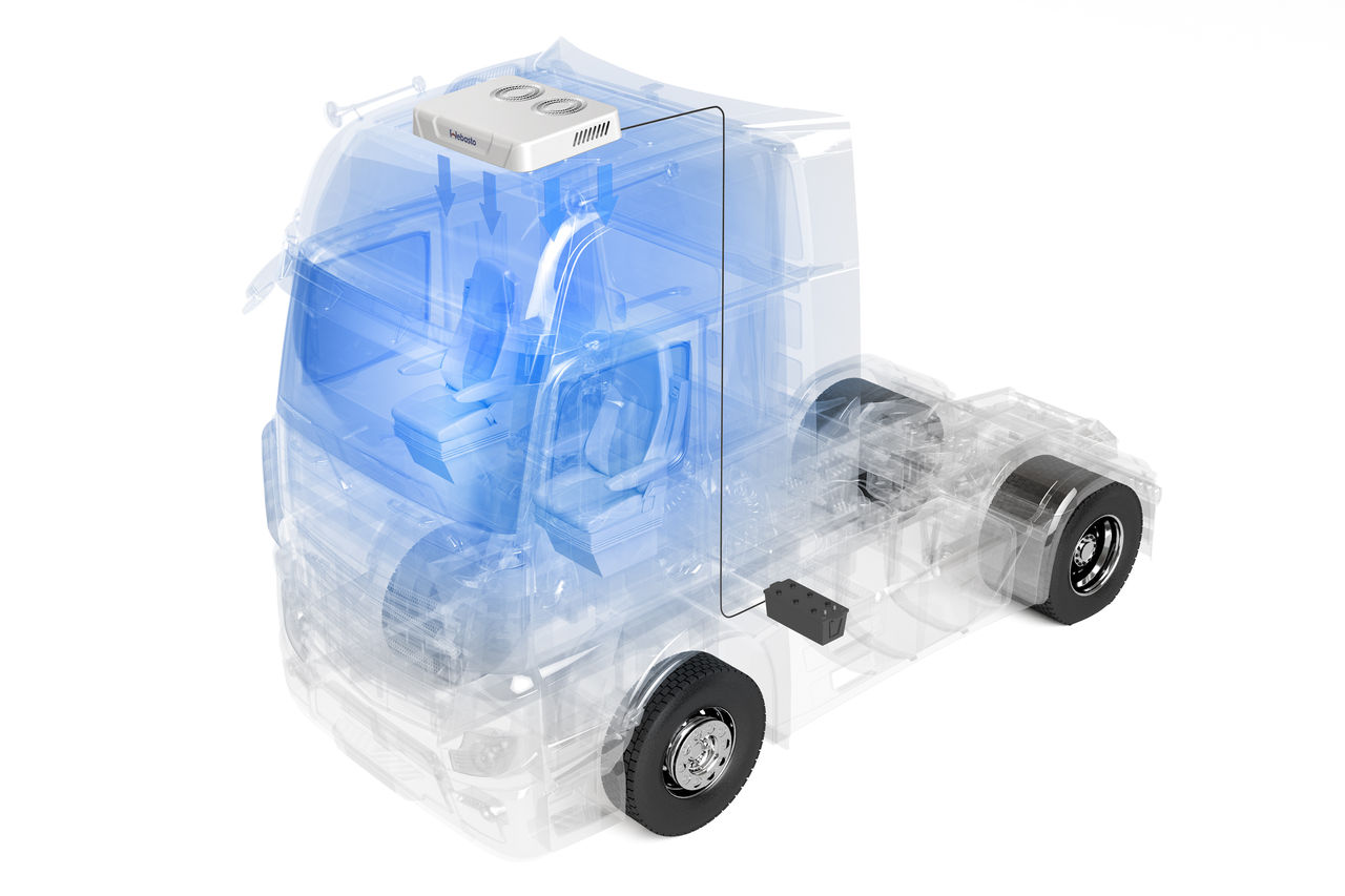 Lkw-Render mit dachmontierter Webasto Cool Top 23 RT‑E visualisiert Luftstrom, Energieversorgung und Funktionen der emissionsarmen Standklimaanlage für Presse.